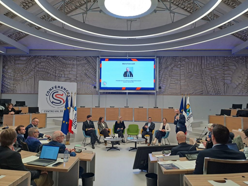 Assemblée plénière des conférences, le 28 mars 2025, en présence de la ministre des Sports, Marie Barsacq.